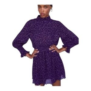ZARA PURPLE SMOCKED
WAIST & CUFFS POLKA DOT
MINI JUMPERSUITE DRESS SIZE MEDIUM